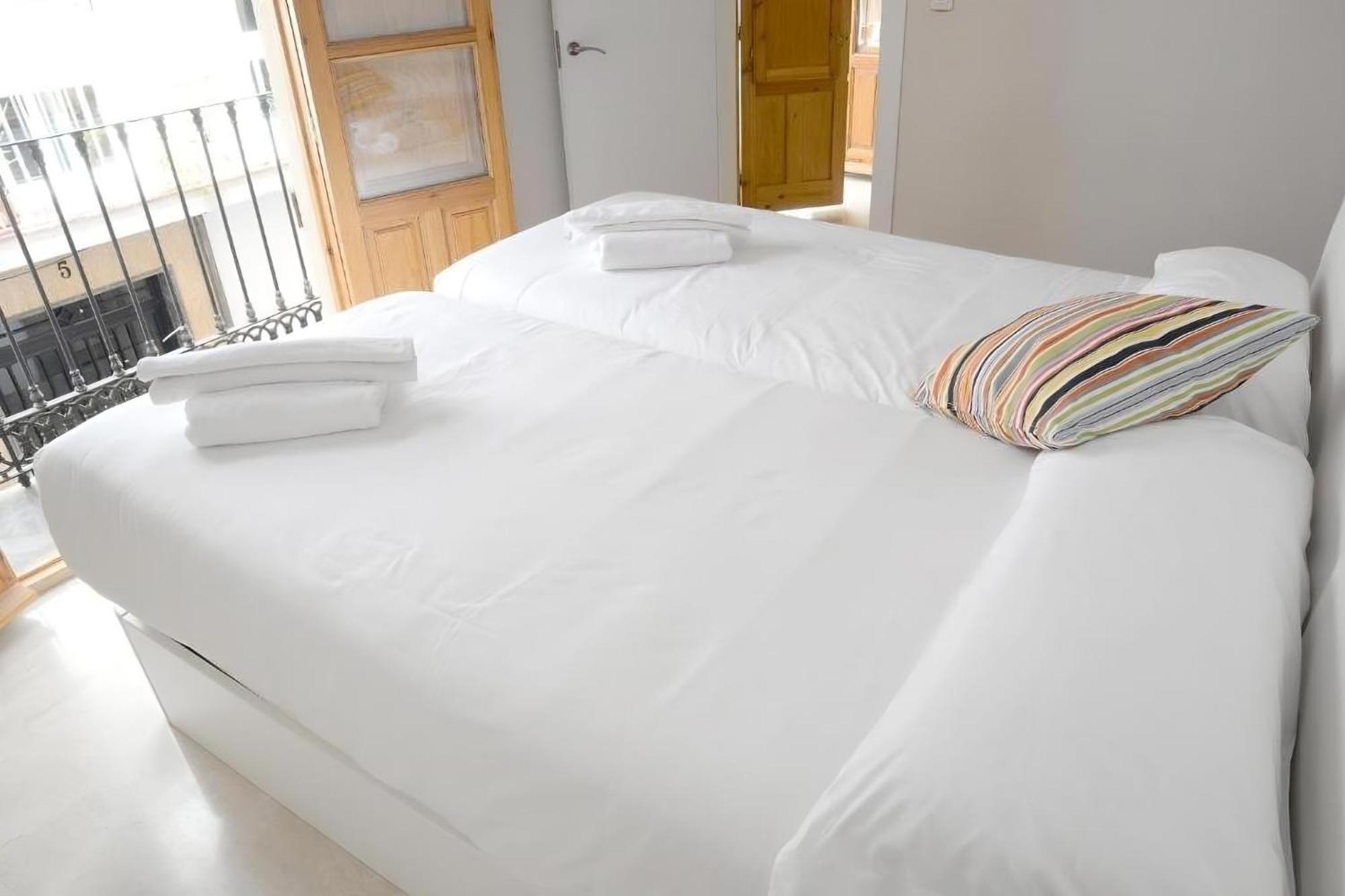 Apartamentos Comfort City Granada Exterior photo